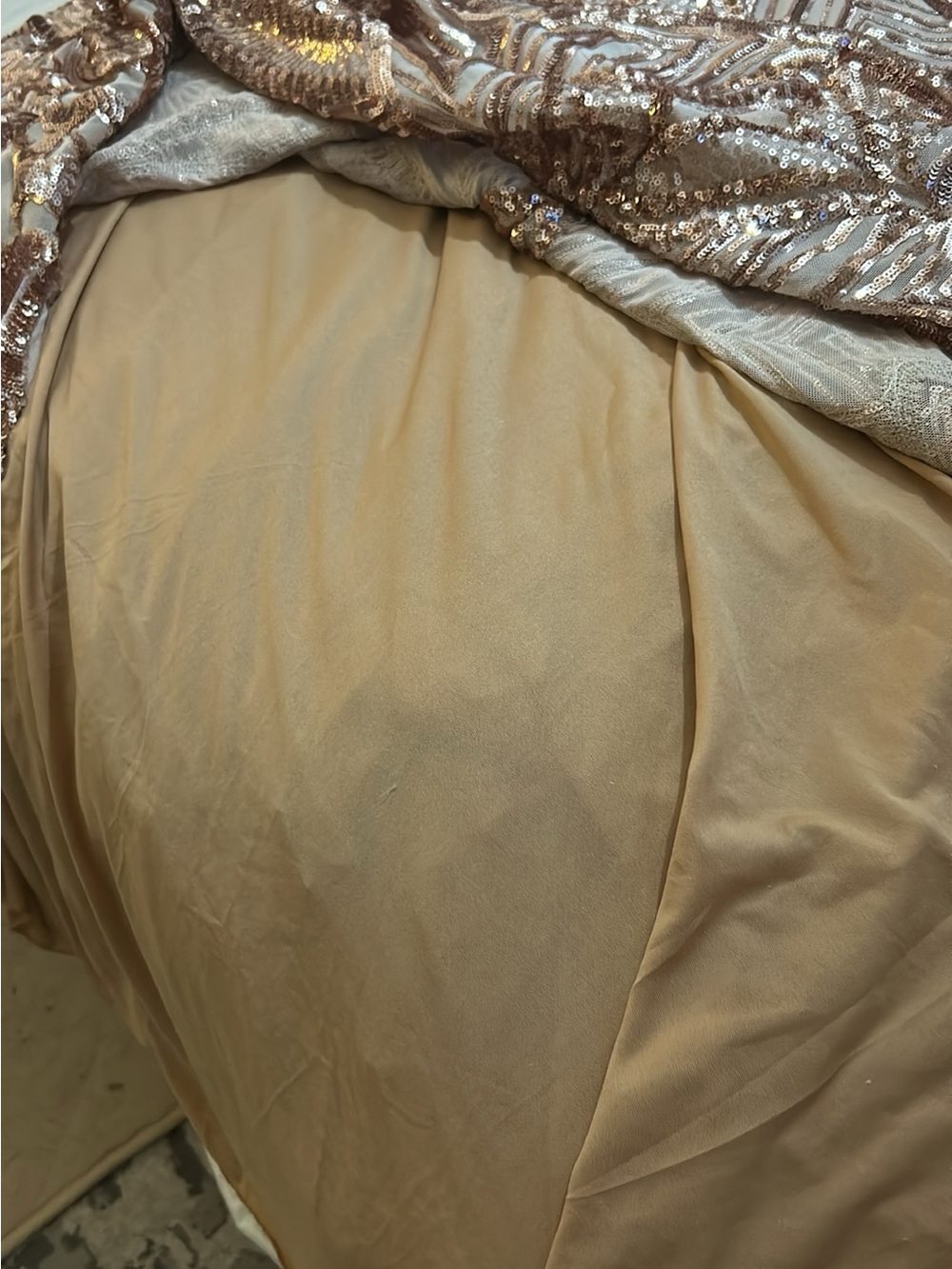 Beautiful nightgown dress by designer - Picture 8 of 8